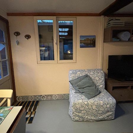 Aan De Dijk Hotell Dordrecht Exteriör bild
