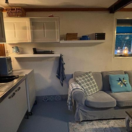 Aan De Dijk Hotell Dordrecht Exteriör bild