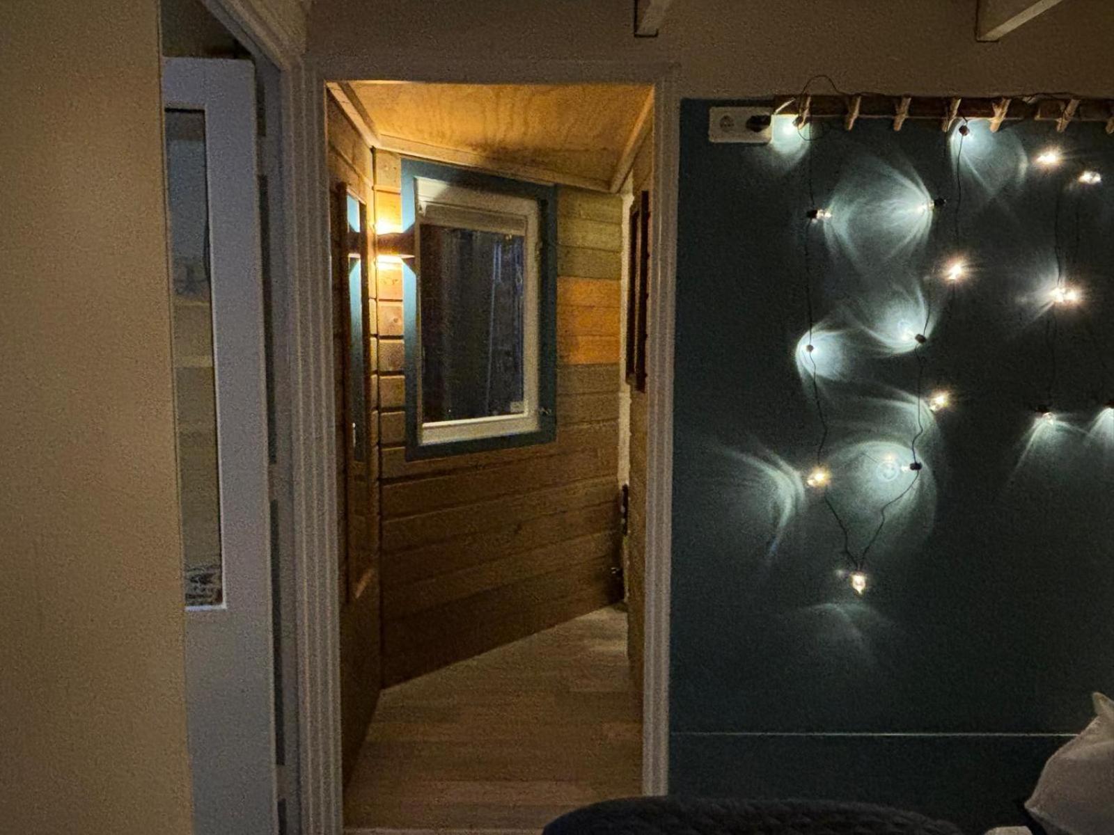 Aan De Dijk Hotell Dordrecht Exteriör bild